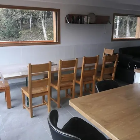Chalet Spacieux A Avec Options De Loisirs